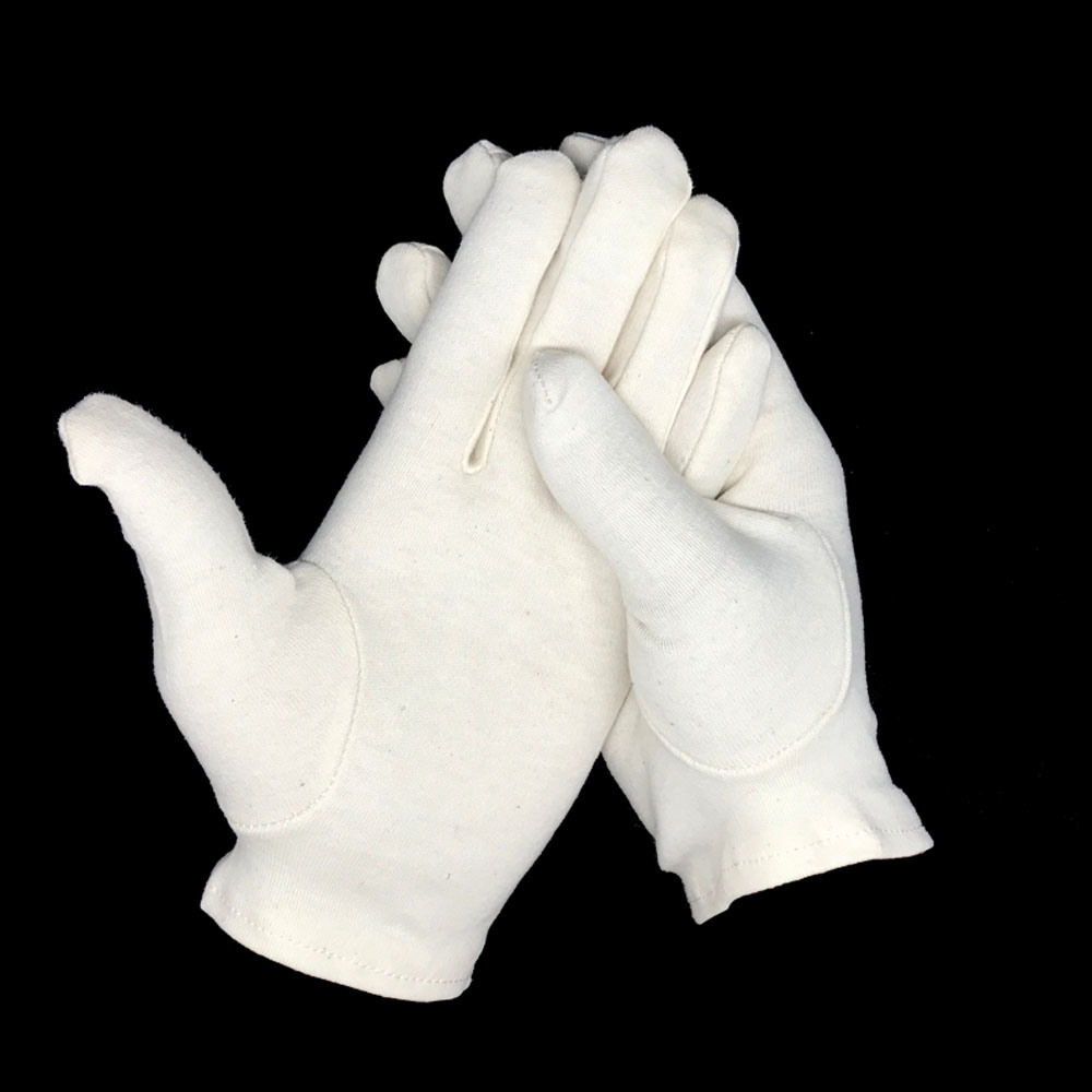 Why People Wear White Gloves on Funeral？